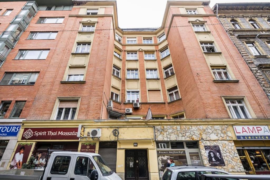 Apartment Dessy Downtown Budapest